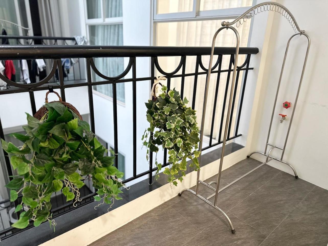 Luxe Paradise Residence Truc Bach ハノイ市 エクステリア 写真